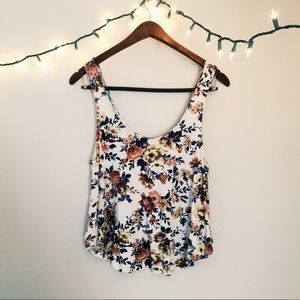 AMERICAN EAGLE OUTFITTERS Floral Swing Tank Top